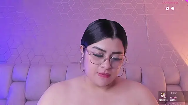 Snapshot of Emilyboobss chatting on 03/12/25, 06:40 Emilyboobss online show from 03/12/25, 06:40