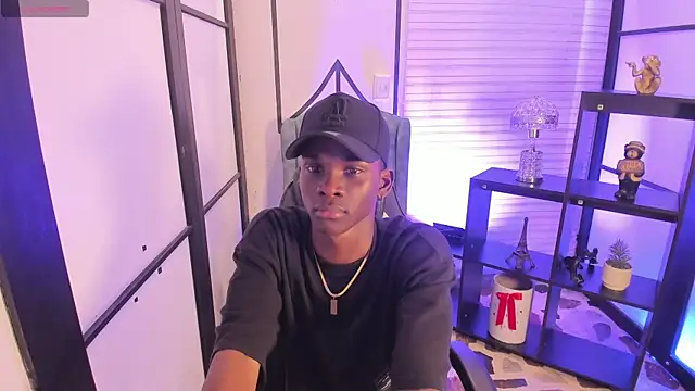 JacksonMuller  online show from 11/18/25, 02:54