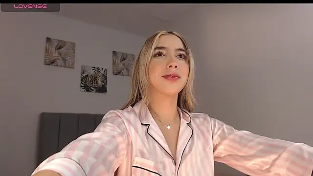 Marian se online show from 03/22/26, 02:15