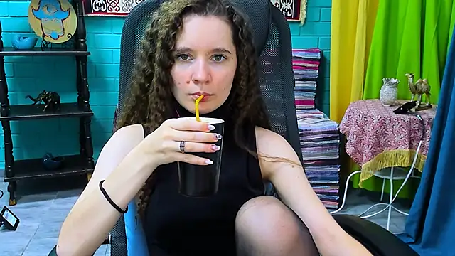 Miss Barbara  online show from 03/10/25, 09:53