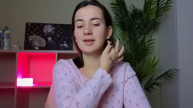 SweetieKendl online show from 02/24/26, 10:08