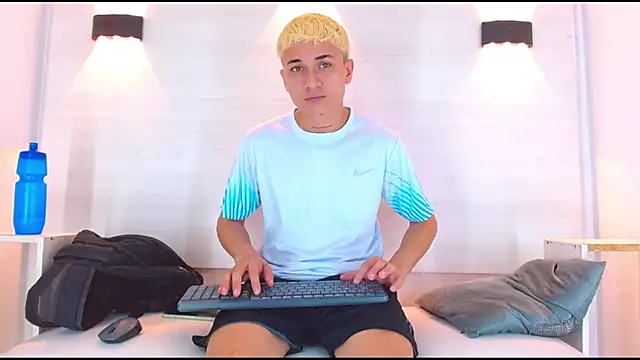 jeic 18 online show from 09/26/25, 02:43