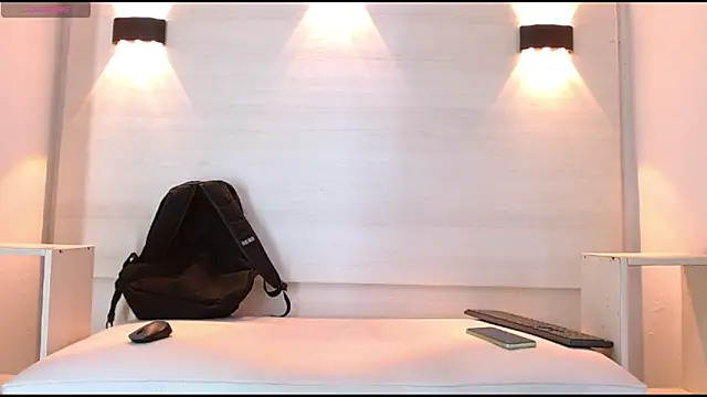 jeic 18 online show from 10/08/25, 04:04