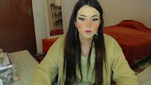 Snapshot of Sophie_Fantasys chatting on 06/08/26, 01:28 Sophie Fantasys online show from 06/08/26, 01:28