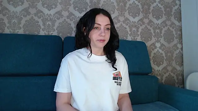 Louise Lavender online show from 03/02/25, 05:44