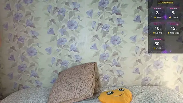 Snapshot of Louise_Lavender chatting on 08/02/26, 05:06 Louise Lavender online show from 08/02/26, 05:06