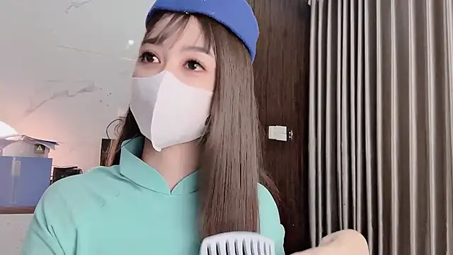 Snapshot of Mono-Stewardesss chatting on 10/19/25, 03:01 Mono-Stewardesss online show from 10/19/25, 03:01