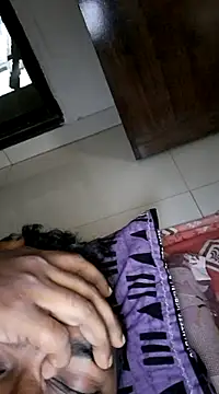 findmemylove online show from 01/13/25, 08:04