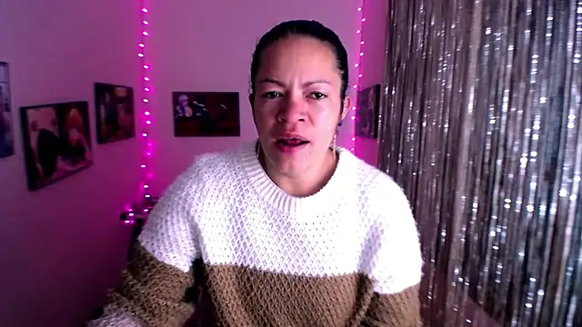 Cristal w online show from 02/05/25, 12:17