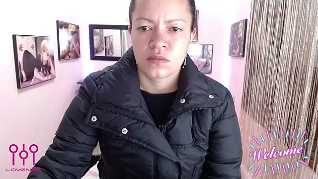 Cristal w online show from 10/24/25, 12:45