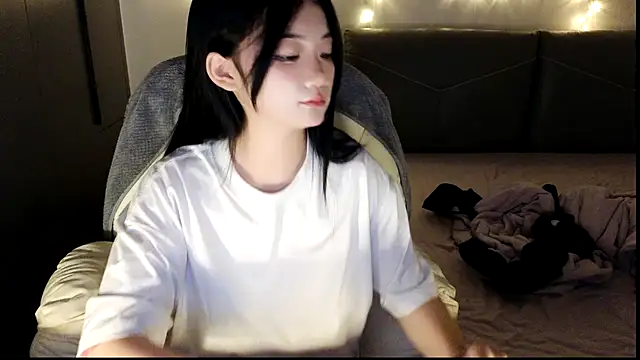 Jennie-007 online show from 10/19/25, 10:38