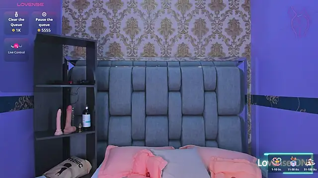 Lila Pinky online show from 11/05/25, 01:00