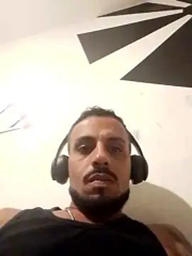 CasadoFavella online show from 04/23/26, 02:02