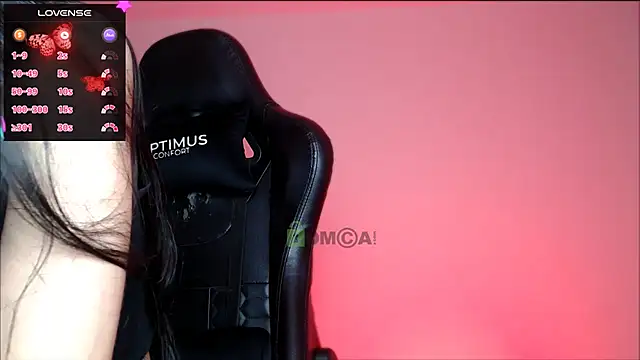 lilylouisee online show from 02/18/25, 12:15