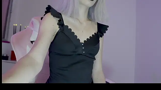 Snapshot of Stryxcy chatting on 03/14/25, 06:21 Stryxcy online show from 03/14/25, 06:21