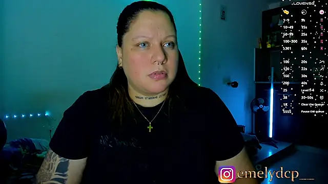 Snapshot of mariana_maze chatting on 06/20/26, 03:53 mariana maze online show from 06/20/26, 03:53
