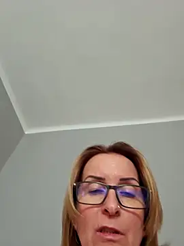 Snapshot of Steffi45 chatting on 03/18/26, 02:53 Steffi45 online show from 03/18/26, 02:53
