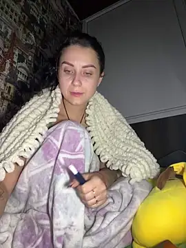 Snapshot of ellie_ssexy chatting on 12/04/24, 04:43 ellie ssexy online show from 12/04/24, 04:43