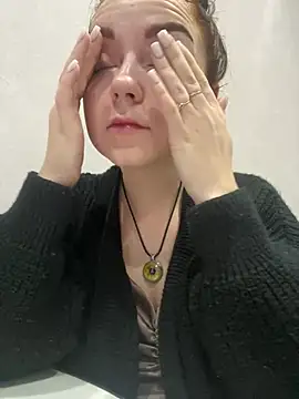 Snapshot of ellie_ssexy chatting on 01/25/25, 04:56 ellie ssexy online show from 01/25/25, 04:56