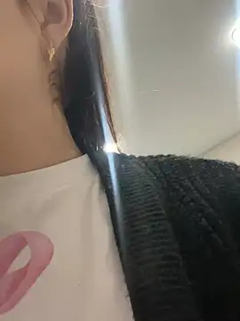 Snapshot of ellie_ssexy chatting on 01/31/25, 05:19 ellie ssexy online show from 01/31/25, 05:19