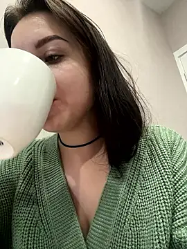 Snapshot of ellie_ssexy chatting on 02/10/25, 04:52 ellie ssexy online show from 02/10/25, 04:52