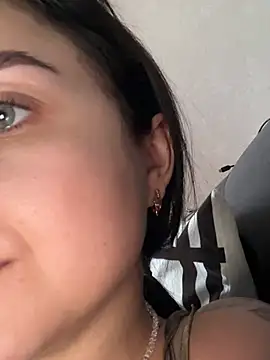 Snapshot of ellie_ssexy chatting on 02/27/25, 04:52 ellie ssexy online show from 02/27/25, 04:52