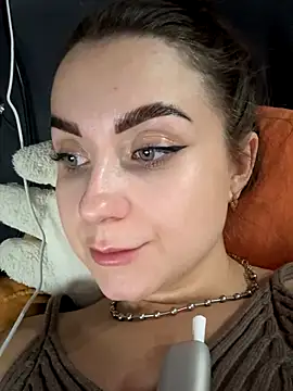 Snapshot of ellie_ssexy chatting on 09/13/25, 08:08 ellie ssexy online show from 09/13/25, 08:08