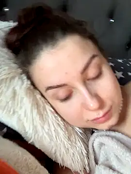 Snapshot of ellie_ssexy chatting on 10/04/25, 04:21 ellie ssexy online show from 10/04/25, 04:21