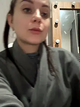 Snapshot of ellie_ssexy chatting on 10/19/25, 08:20 ellie ssexy online show from 10/19/25, 08:20