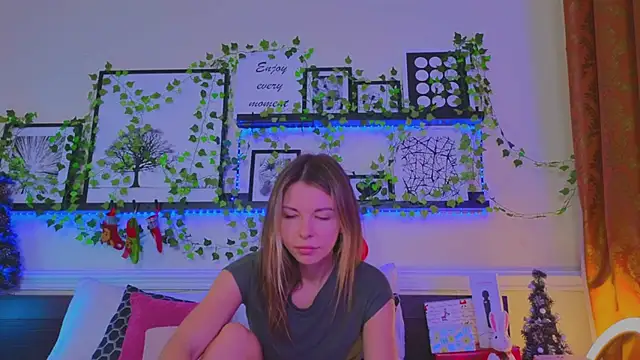 Real Tini online show from 12/16/24, 01:11