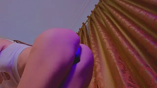 Real Tini online show from 12/25/24, 06:19