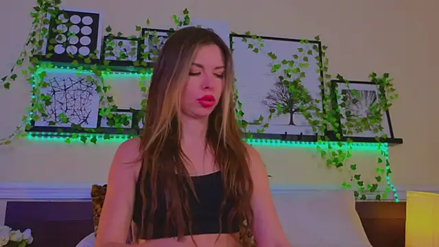 Real Tini online show from 02/23/25, 12:16