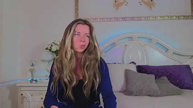 Real Tini online show from 09/10/25, 11:54