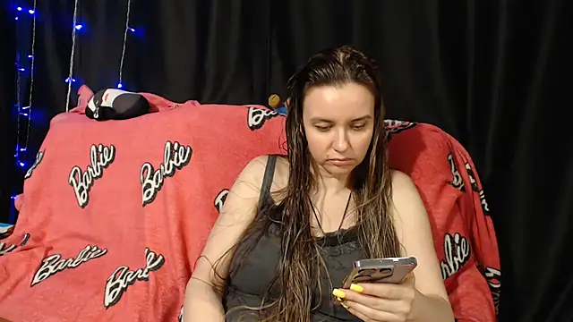 Snapshot of Milana69 chatting on 06/22/26, 06:16 Milana69 online show from 06/22/26, 06:16
