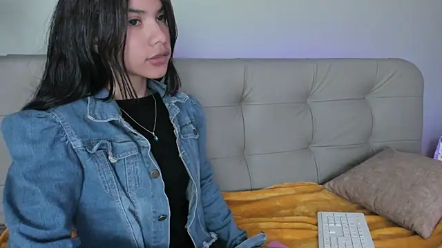 were-Naughty online show from 12/28/24, 10:55
