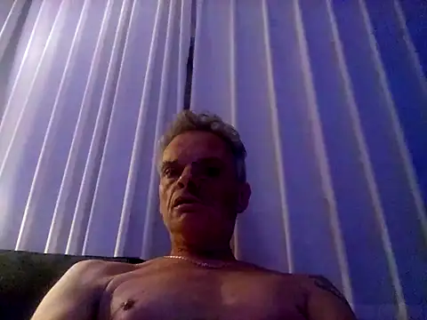 Snapshot of Nick69mann chatting on 06/14/26, 01:03 Nick69mann online show from 06/14/26, 01:03