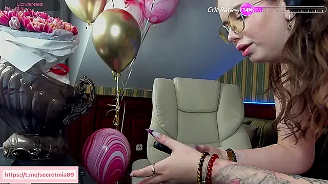 Snapshot of SecretDesireMe chatting on 02/15/25, 10:22 SecretDesireMe online show from 02/15/25, 10:22