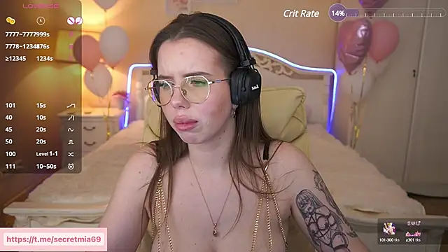 Snapshot of SecretDesireMe chatting on 02/21/25, 06:26 SecretDesireMe online show from 02/21/25, 06:26