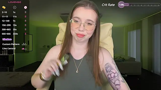 Snapshot of SecretDesireMe chatting on 03/20/25, 02:21 SecretDesireMe online show from 03/20/25, 02:21