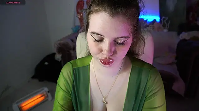 Snapshot of SecretDesireMe chatting on 02/20/26, 03:23 SecretDesireMe online show from 02/20/26, 03:23