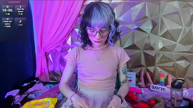 neeko princes online show from 03/07/25, 12:34