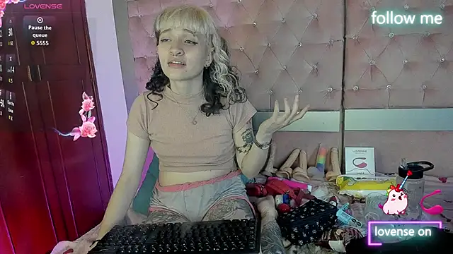 neeko princes online show from 04/20/26, 12:30