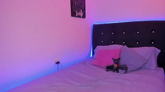 sweett dirty online show from 04/14/26, 11:49