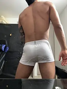 Snapshot of sendfer chatting on 02/03/25, 07:07 sendfer online show from 02/03/25, 07:07