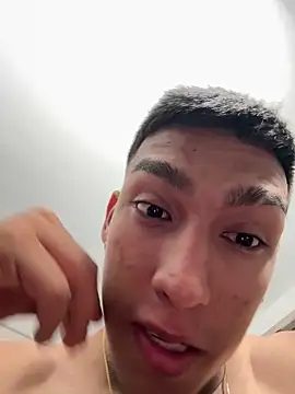 Snapshot of sendfer chatting on 02/24/25, 03:12 sendfer online show from 02/24/25, 03:12