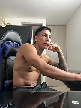 Snapshot of sendfer chatting on 02/26/25, 03:10 sendfer online show from 02/26/25, 03:10