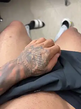 Snapshot of sendfer chatting on 02/26/25, 06:15 sendfer online show from 02/26/25, 06:15