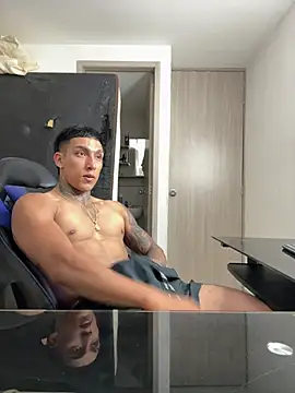 Snapshot of sendfer chatting on 03/12/25, 06:29 sendfer online show from 03/12/25, 06:29