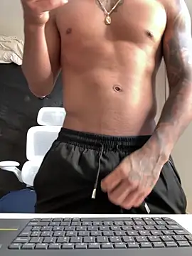 Snapshot of sendfer chatting on 09/11/25, 08:09 sendfer online show from 09/11/25, 08:09