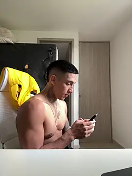 Snapshot of sendfer chatting on 09/19/25, 08:09 sendfer online show from 09/19/25, 08:09